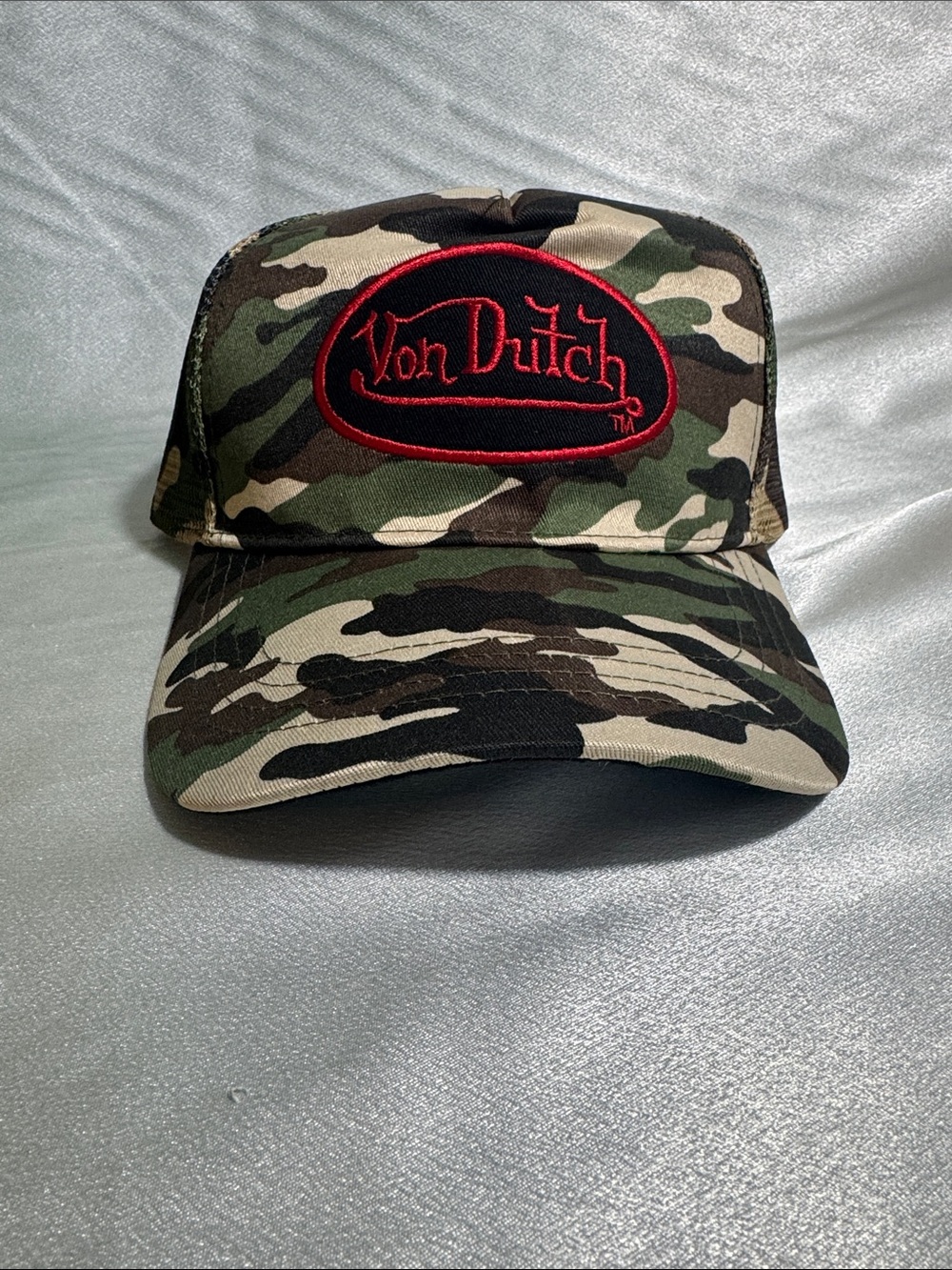 Von Dutch Camouflage Trucker Hat with Red Logo Patch🔥New!